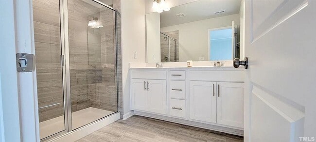 304 Hazy Hills Ln in Garner, NC - Foto de edificio - Building Photo