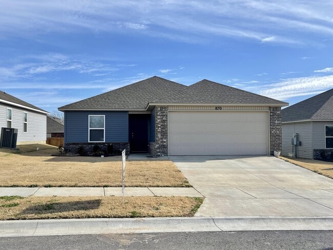 property at 870 S Jaybird Ln
