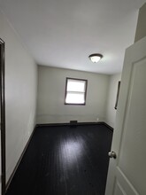 9086 Plainview Ave in Detroit, MI - Building Photo - Building Photo