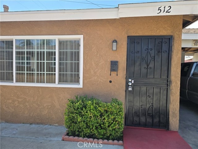 512 S Vine Ave