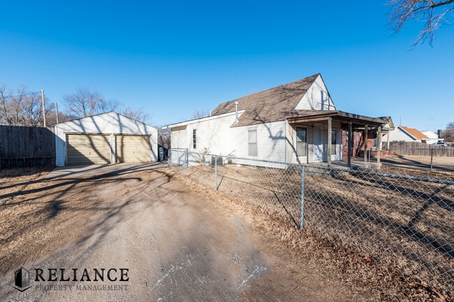 615 N Doris St in Wichita, KS - Building Photo - Building Photo