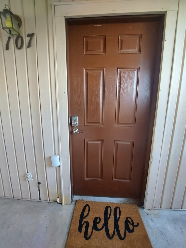 1214 Hi Stirrup in Horseshoe Bay, TX - Building Photo - Building Photo