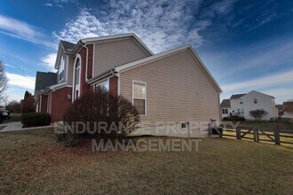 6017 Kensington Trail in Middletown, OH - Building Photo - Building Photo