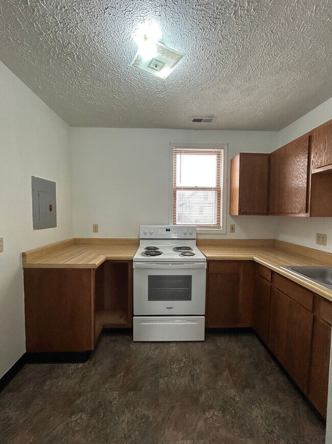 1937 S 12th St in Omaha, NE - Building Photo - Building Photo