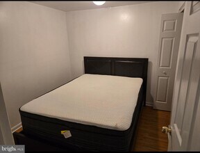 14105 Honey Hill Ct in Centreville, VA - Building Photo - Building Photo