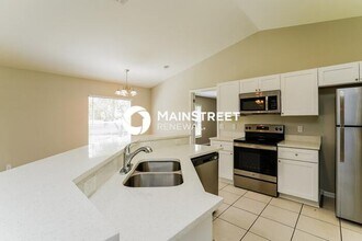 1805 NE 21st Pl in Cape Coral, FL - Building Photo - Building Photo