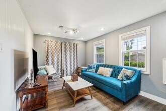 714 Janisch Rd in Houston, TX - Building Photo - Building Photo