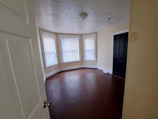 property at 4 Columbia St