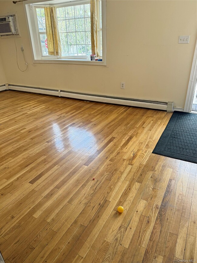 143-04 105th Ave in Queens, NY - Building Photo - Building Photo