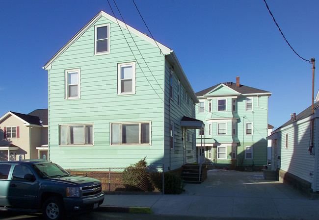 68-72 Orange St in Fall River, MA - Building Photo - Building Photo