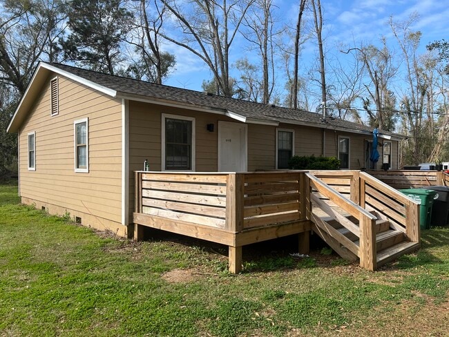 6740 Apalachee Pky, Unit B