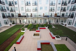 Artistry Indy in Indianapolis, IN - Building Photo