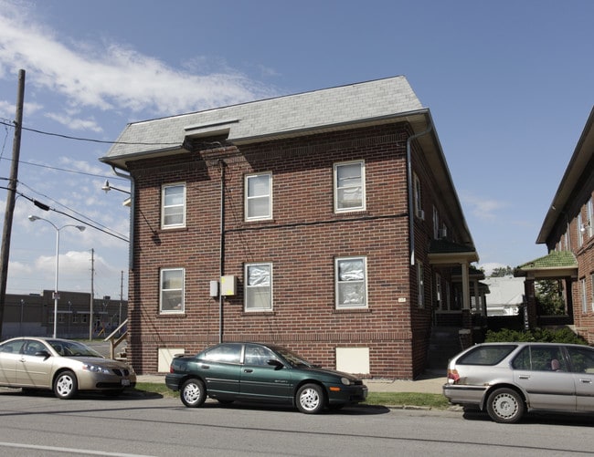 Washington Court Apartments in Council Bluffs, IA - Foto de edificio - Building Photo