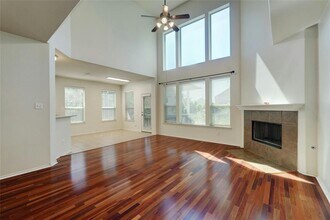 8227 Liberty Walk Dr in Round Rock, TX - Building Photo - Building Photo