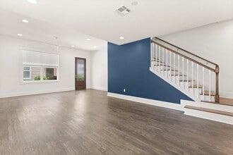 515 Division St in Lake Charles, LA - Building Photo - Building Photo