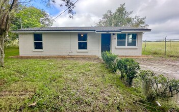 235 W Northside Dr in Lake Wales, FL - Building Photo - Building Photo
