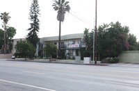 Building Photo - Woodman Court Apartments in Los Angeles, California