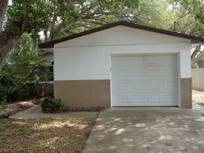 799 E 10th Ave in New Smyrna Beach, FL - Building Photo - Building Photo