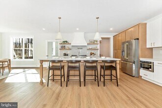 1199 Hoods Mill Rd in Cooksville, MD - Building Photo - Building Photo