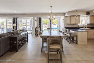 22 Longpoint Dr in Brick, NJ - Building Photo - Building Photo