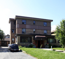 5 High Park Blvd in Toronto, ON - Building Photo