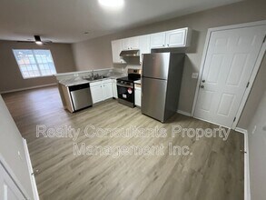 1506 Hidden Creek Terrace in High Point, NC - Building Photo - Building Photo