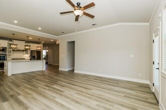 256 Victoria Peak Lp in Dripping Springs, TX - Building Photo - Building Photo