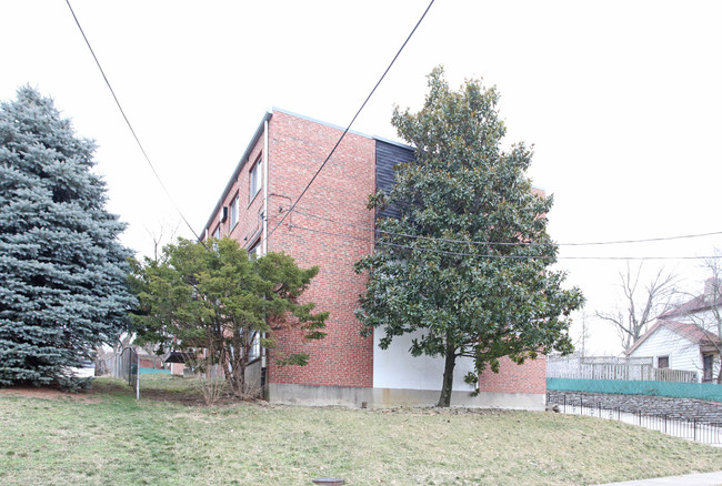 Harris Avenue Apartments in Cincinnati, OH - Building Photo - Building Photo