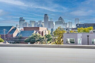 3821 Munger Ave in Dallas, TX - Building Photo - Building Photo