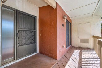 13135 Chadwick Ct, Unit 12 in Wellington, FL - Foto de edificio - Building Photo