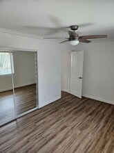 Page Park Apartments in Buena Park, CA - Foto de edificio - Building Photo