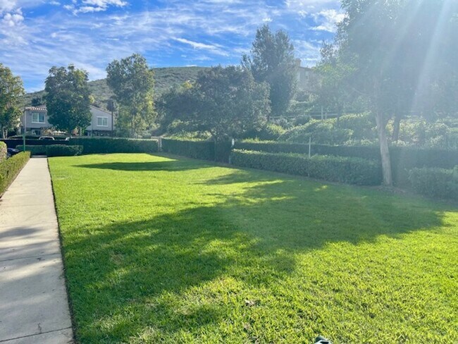 108 Trilogy St in San Marcos, CA - Building Photo - Building Photo