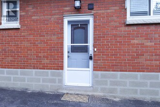 242 Chadburn St in Oshawa, ON - Building Photo - Building Photo