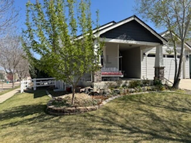 property at 2262 Muir Ln