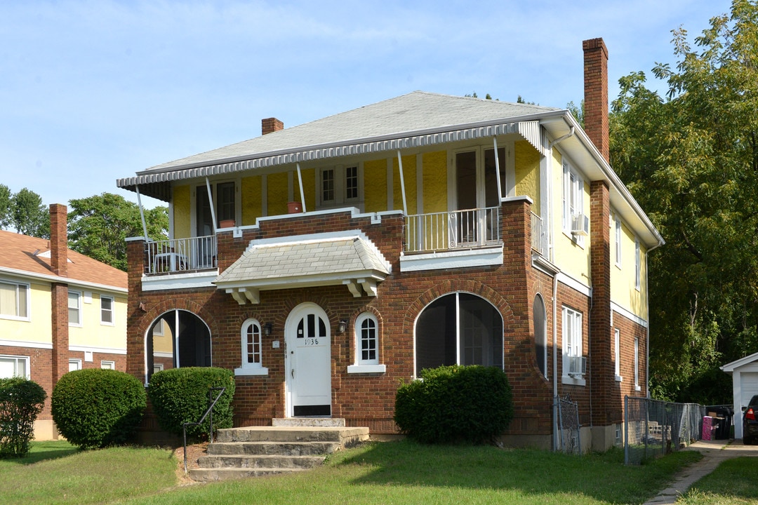 1938 Lawn Ave in Cincinnati, OH - Foto de edificio