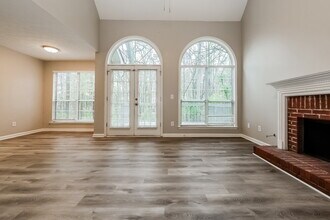 2092 Wedgewood Dr in Stone Mountain, GA - Building Photo - Building Photo