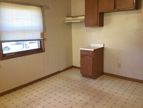 4469 N Sherman Blvd in Milwaukee, WI - Building Photo - Building Photo