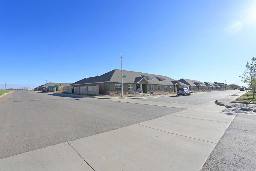 Bushland Spring Townhomes in Lubbock, TX - Foto de edificio