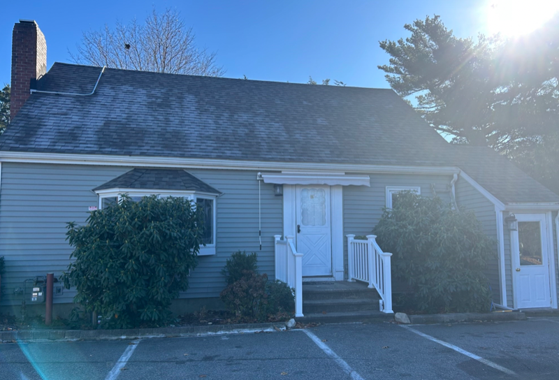 1555 Ocean St in Marshfield, MA - Building Photo