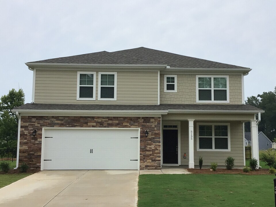 5135 Coppage Ct in Cumming, GA - Building Photo