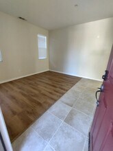 5421 Carrotwood Ave in Bakersfield, CA - Foto de edificio - Building Photo