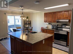 33 St Alexi Walk in Ottawa, ON - Building Photo - Building Photo