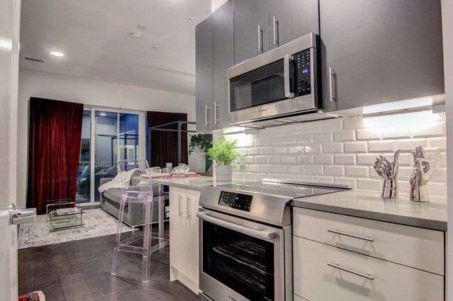 2550 Lawrence St in Denver, CO - Building Photo - Building Photo