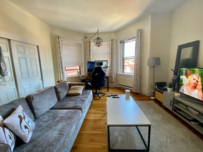 913 Boylston St, Unit 4 in Boston, MA - Building Photo - Building Photo