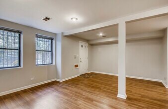 722 S Oakley Blvd, Unit 1 in Chicago, IL - Foto de edificio - Building Photo