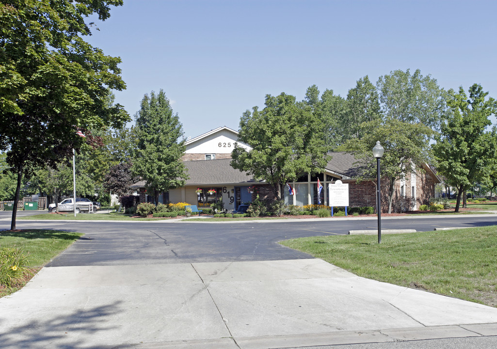 Bluewater Townhouses in Port Huron, MI - Building Photo