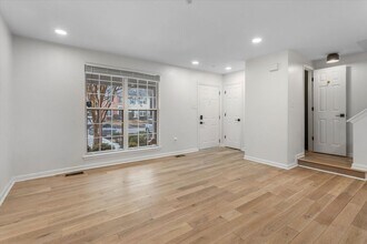 6105 Starburn Path in Columbia, MD - Building Photo - Building Photo