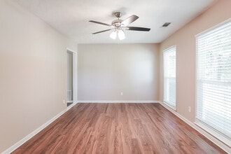 99 Sleepy Hollow Trail in Powder Springs, GA - Building Photo - Building Photo
