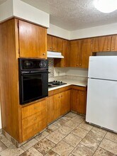 2947-2949 NW Gibson Hill Rd in Albany, OR - Building Photo - Building Photo