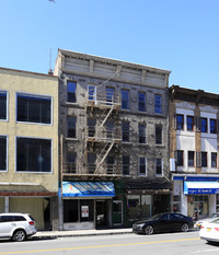 16 S Main St in Port Chester, NY - Foto de edificio - Building Photo